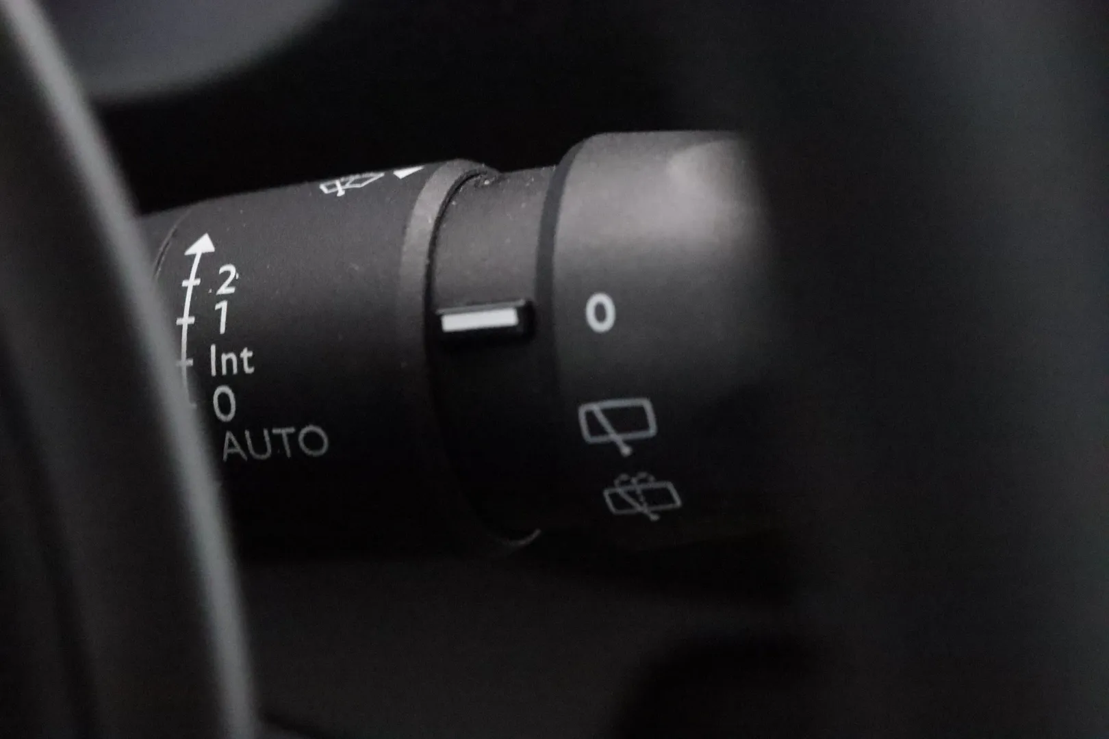 OPEL Vivaro RUX-982 carousel image