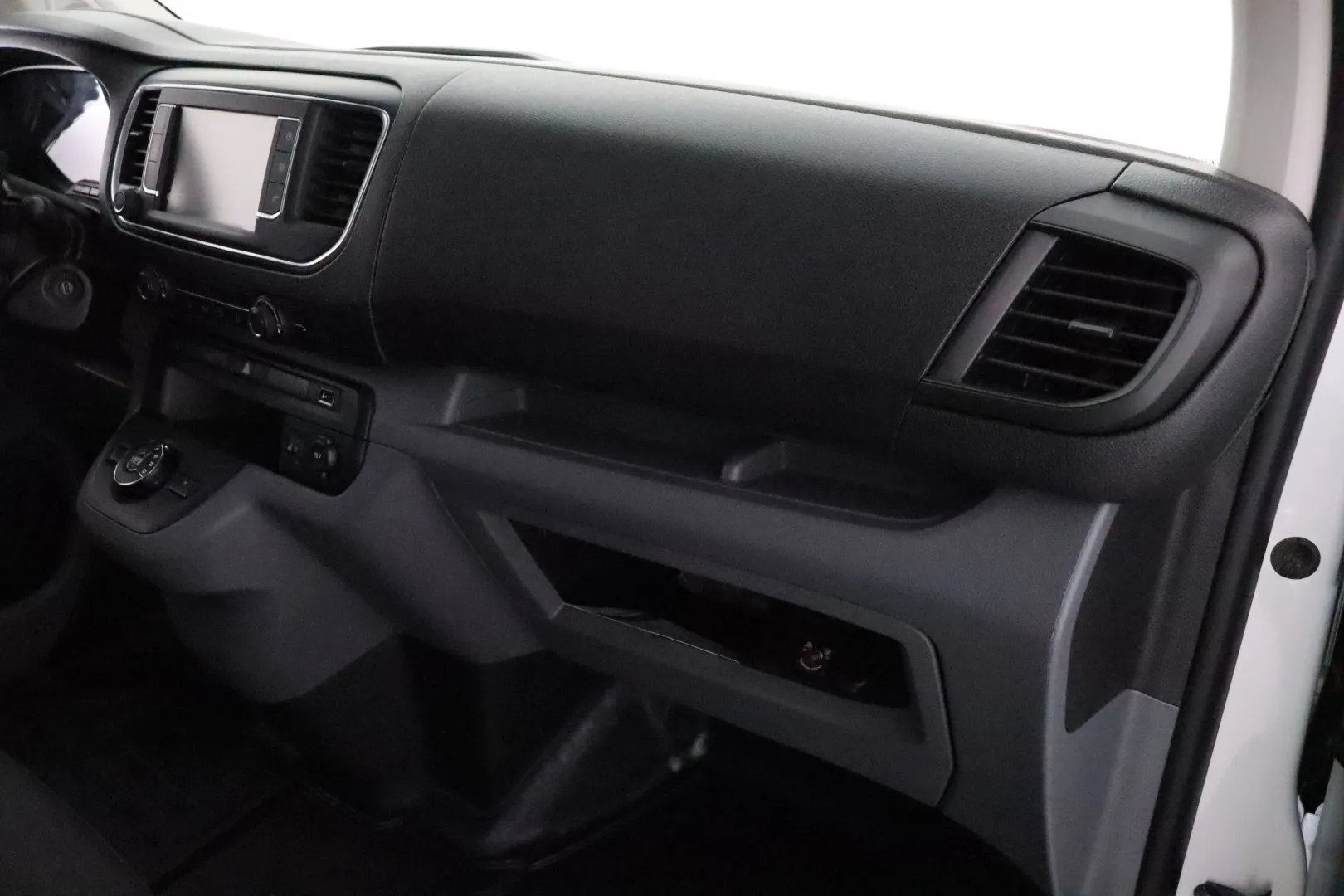 OPEL Vivaro RUX-982 carousel image