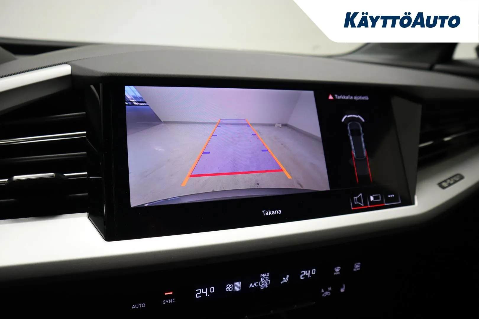 AUDI Q4 e-tron SZH-323 carousel image