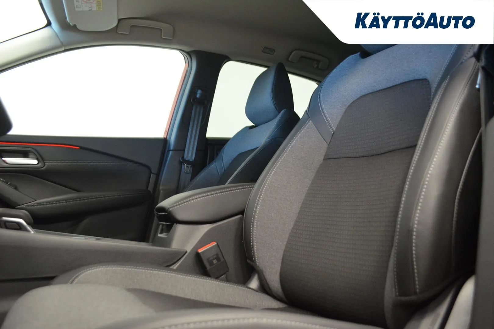 Nissan Qashqai SRN-606 carousel image