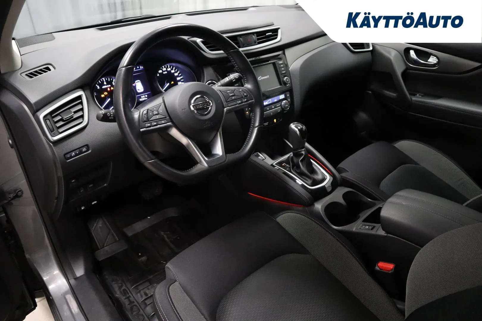 NISSAN Qashqai FNY-777 carousel image