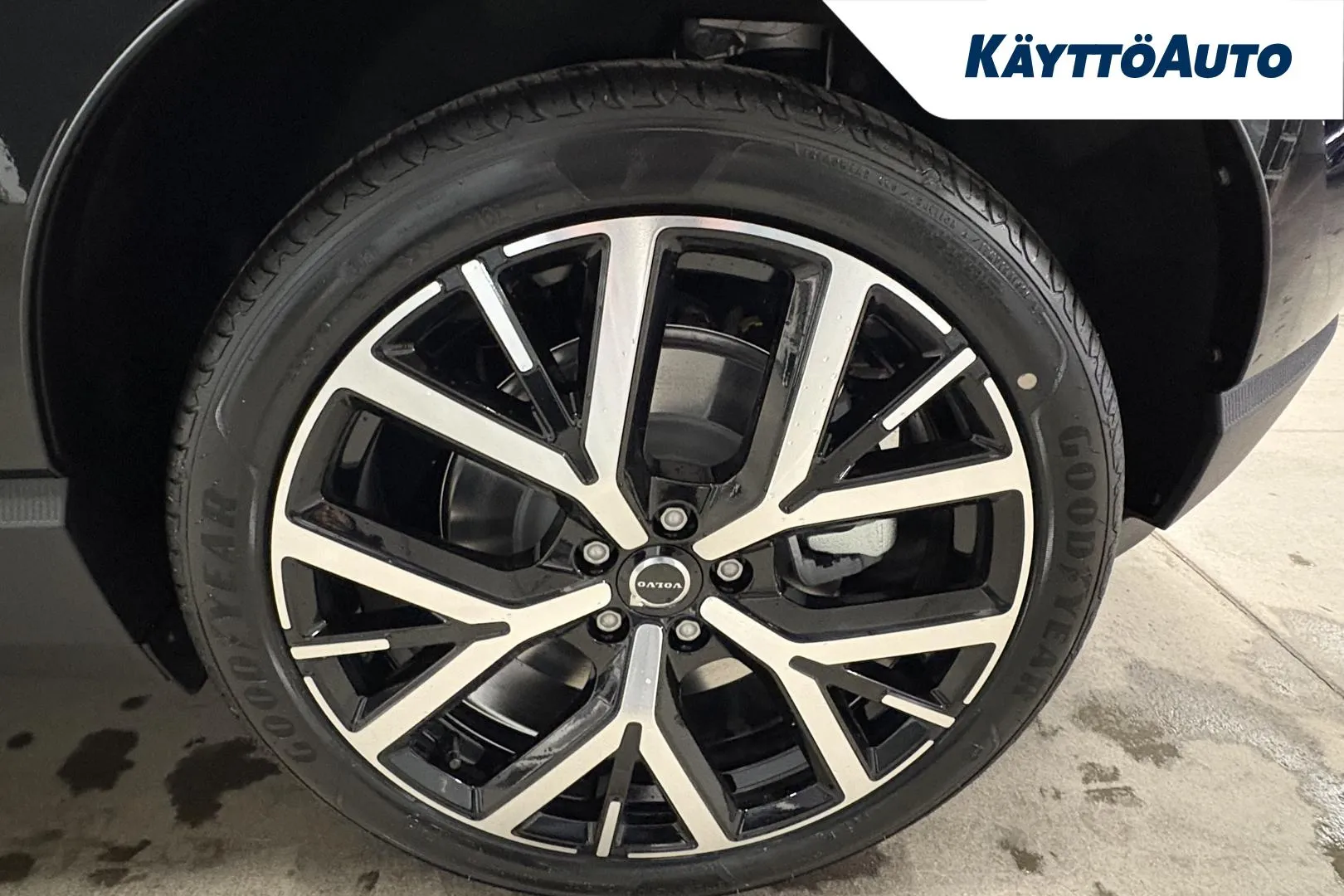 Volvo EX30 ISV-446 carousel image