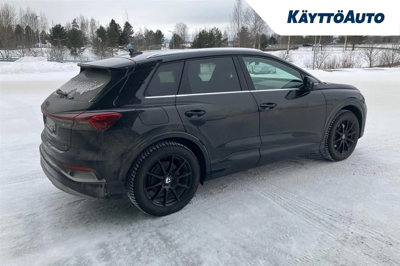 AUDI Q4 e-tron XST-572 carousel image