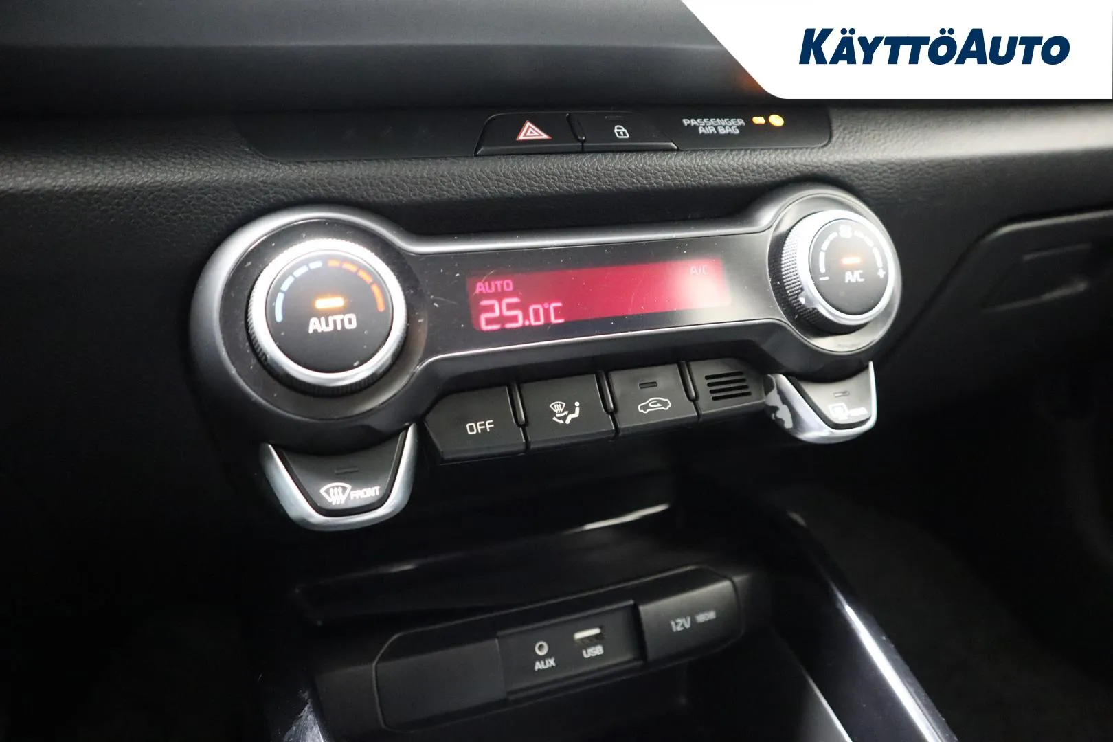 KIA Rio EOR-206 carousel image