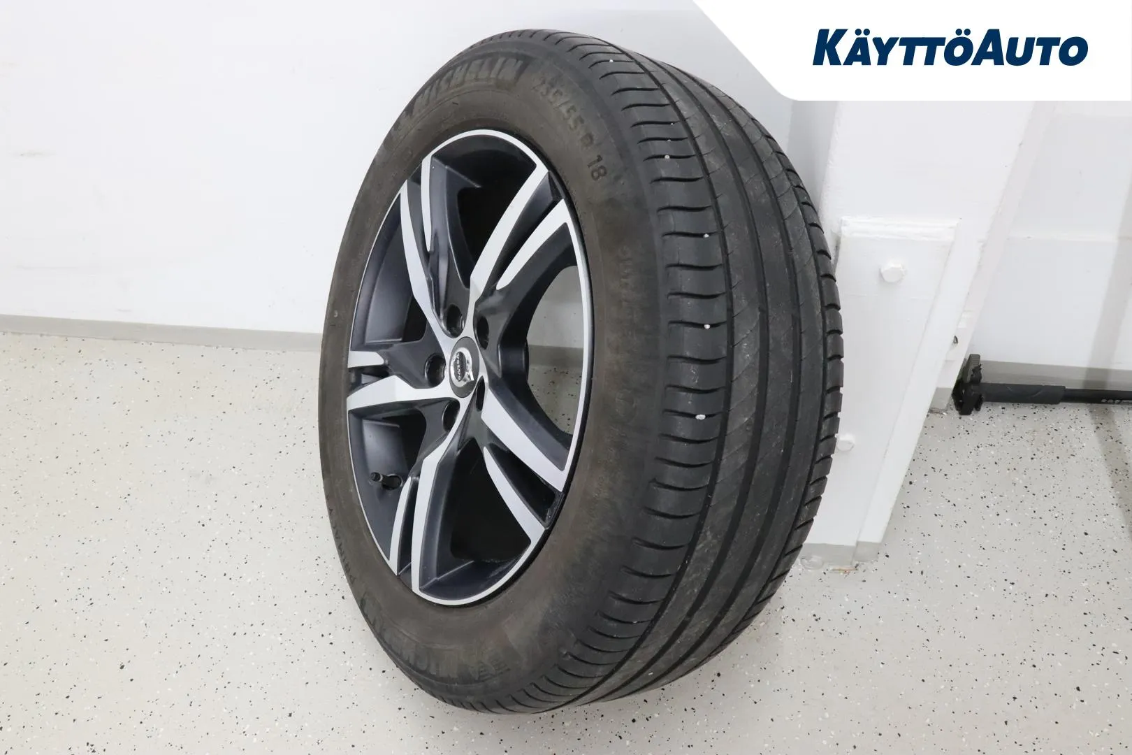 Volvo XC40 LPO-601 carousel image