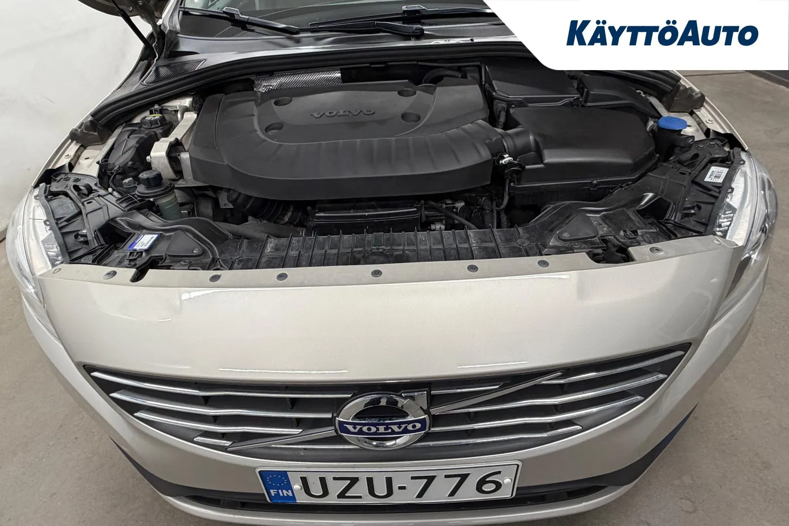 VOLVO V60 UZU-776 carousel image