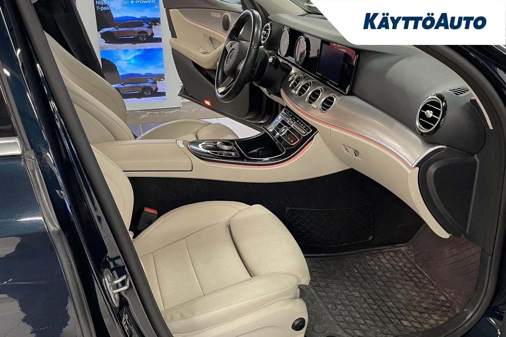 MERCEDES-BENZ E JKN-283 carousel image