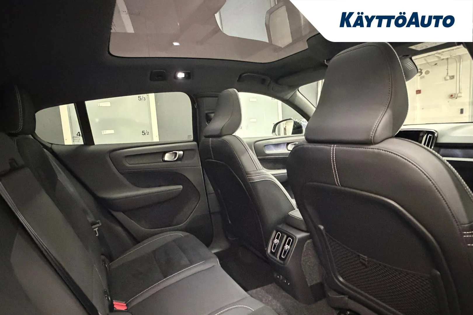 VOLVO EC40 LTP-481 carousel image