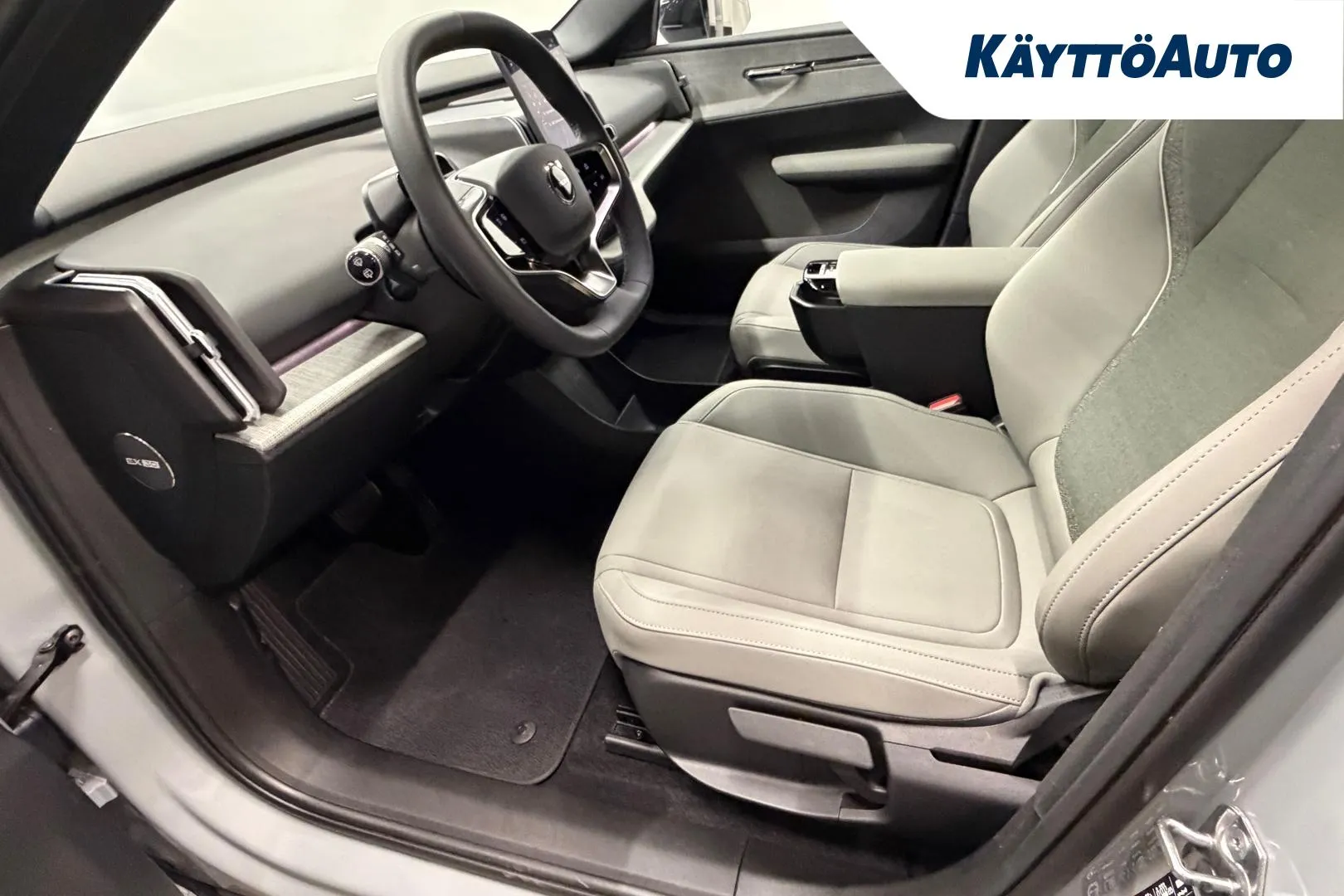 VOLVO EX30 MPU-917 carousel image