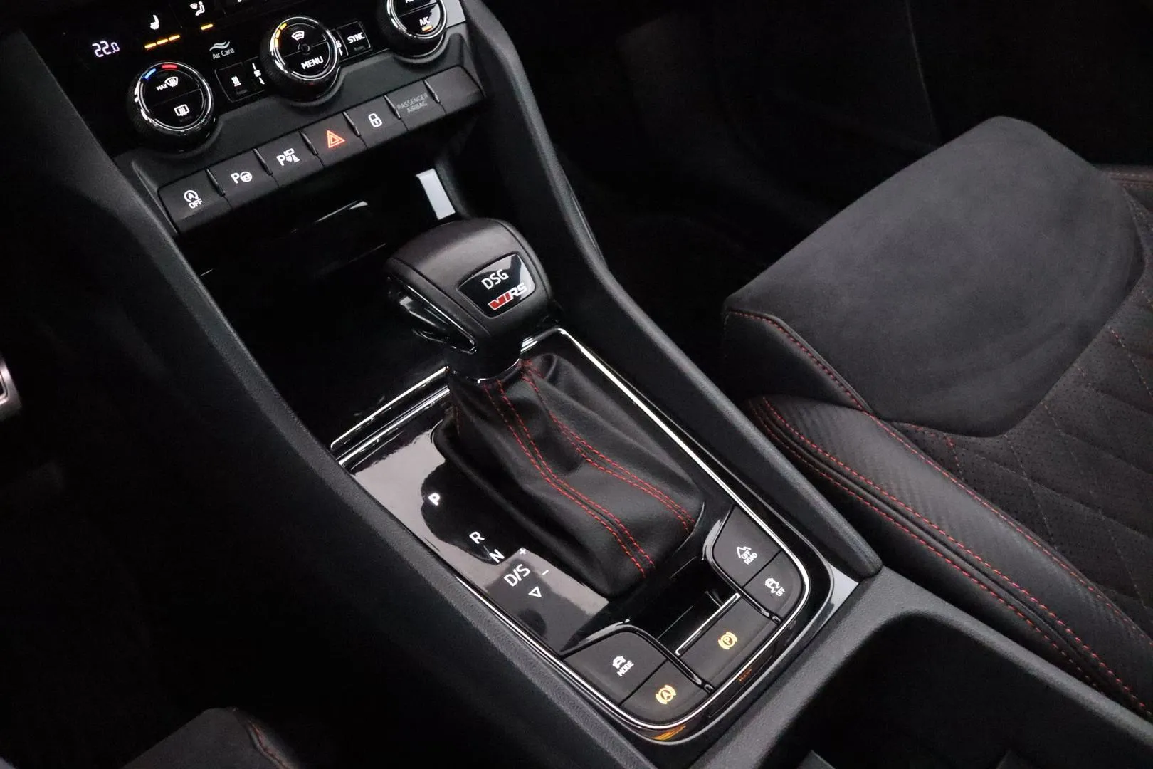 SKODA Kodiaq CMO-820 carousel image