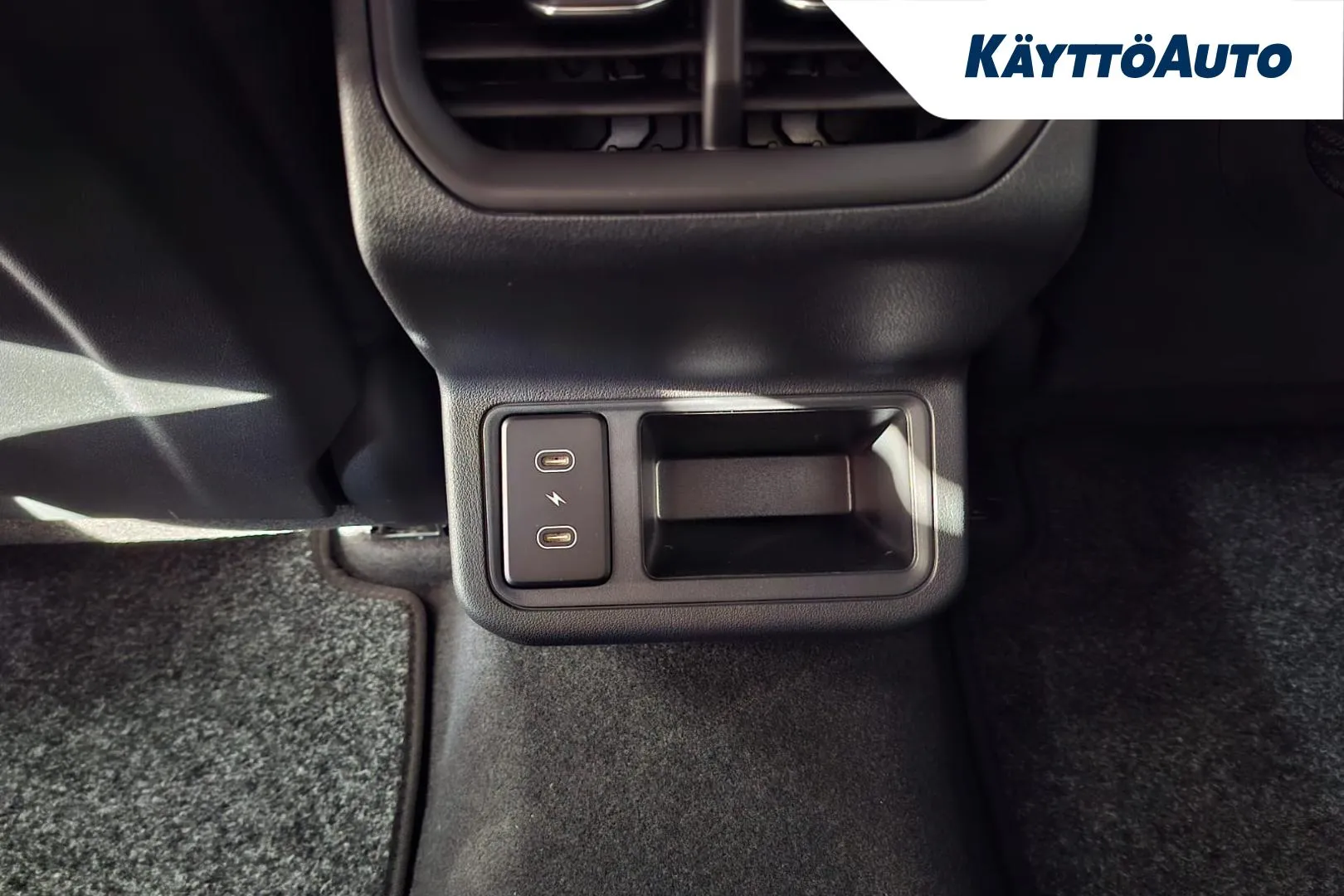 Kia K4 SRO-950 carousel image