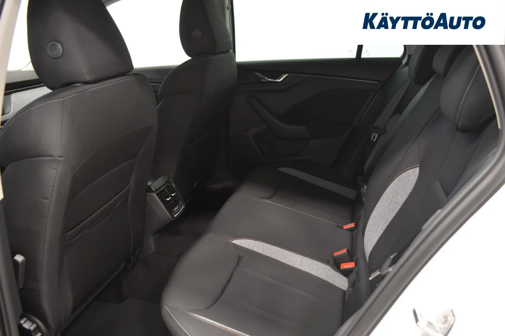 Skoda Kamiq NOI-999 carousel image