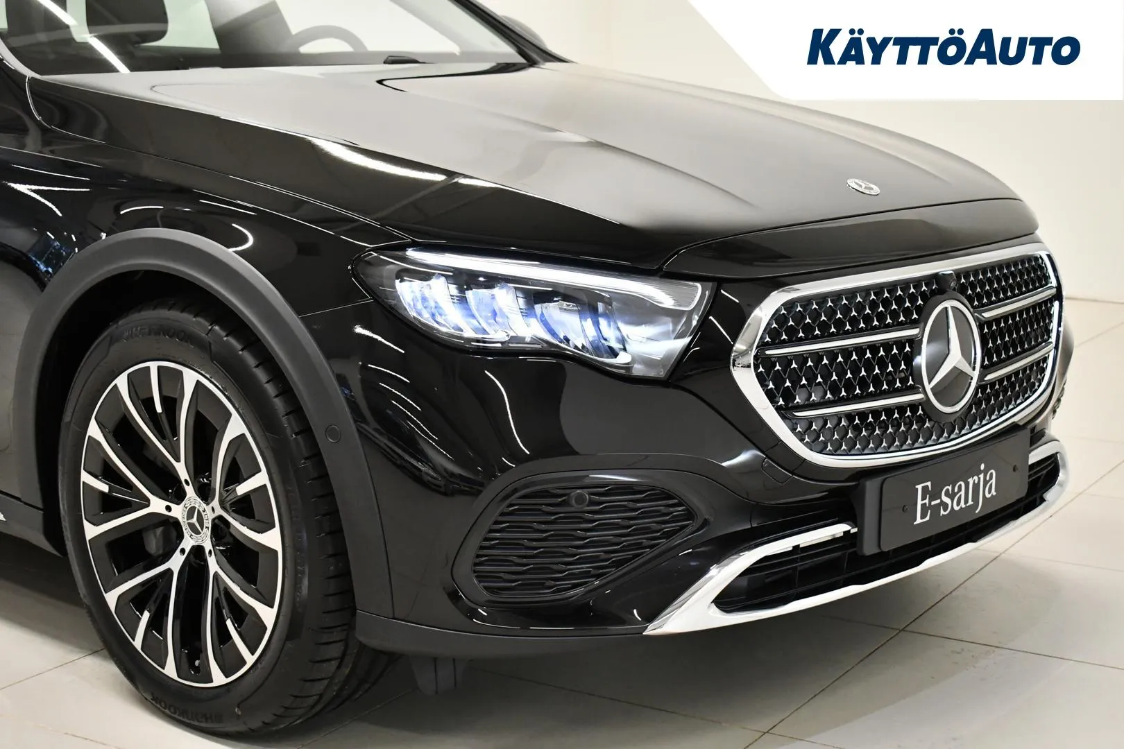 Mercedes-Benz E EVP-478 carousel image