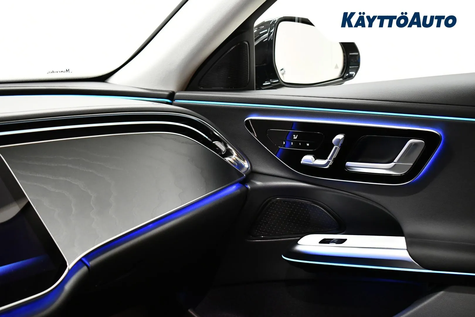 Mercedes-Benz E EVP-478 carousel image