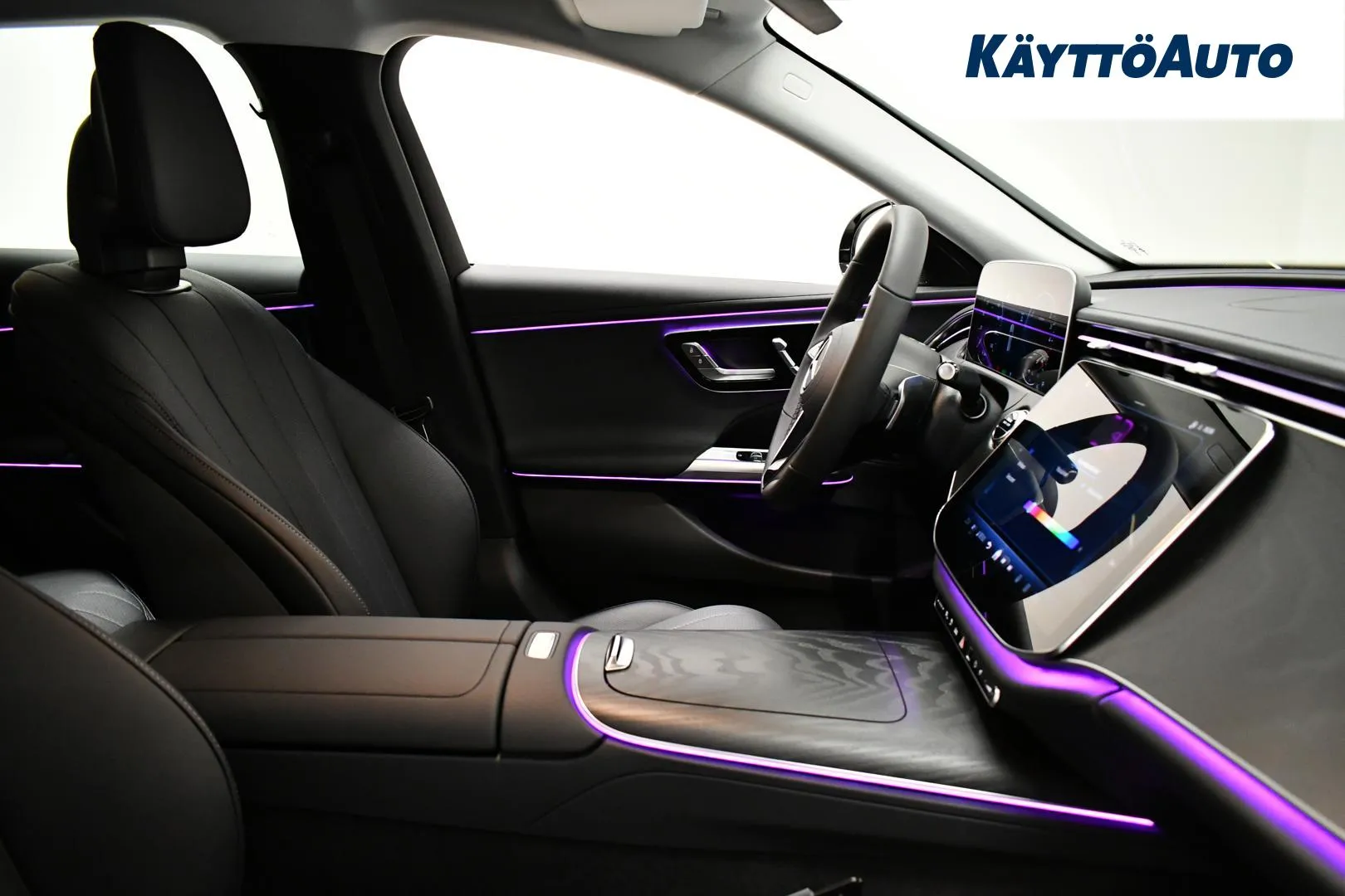 Mercedes-Benz E EVP-478 carousel image