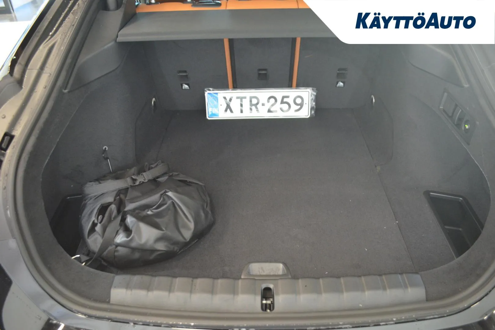 BMW i4 M60 XTR-259 carousel image