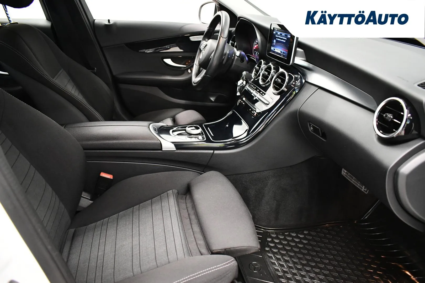 MERCEDES-BENZ C GML-305 carousel image