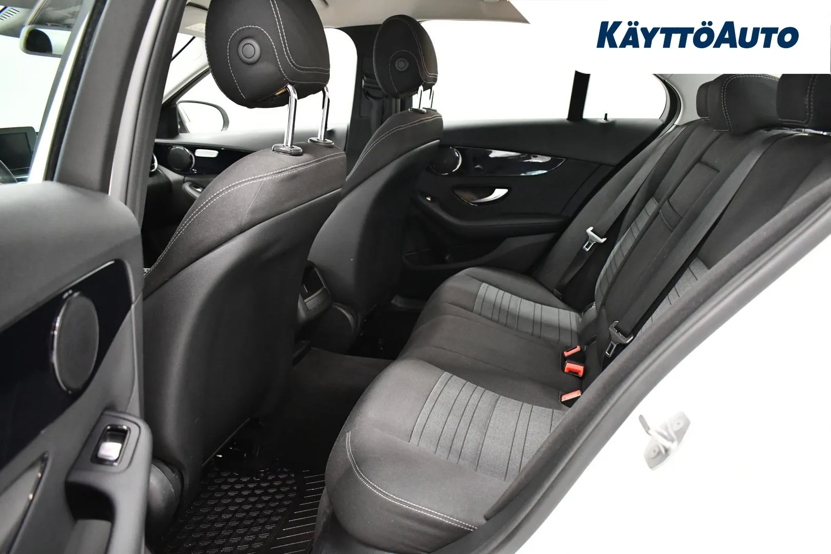 MERCEDES-BENZ C GML-305 carousel image