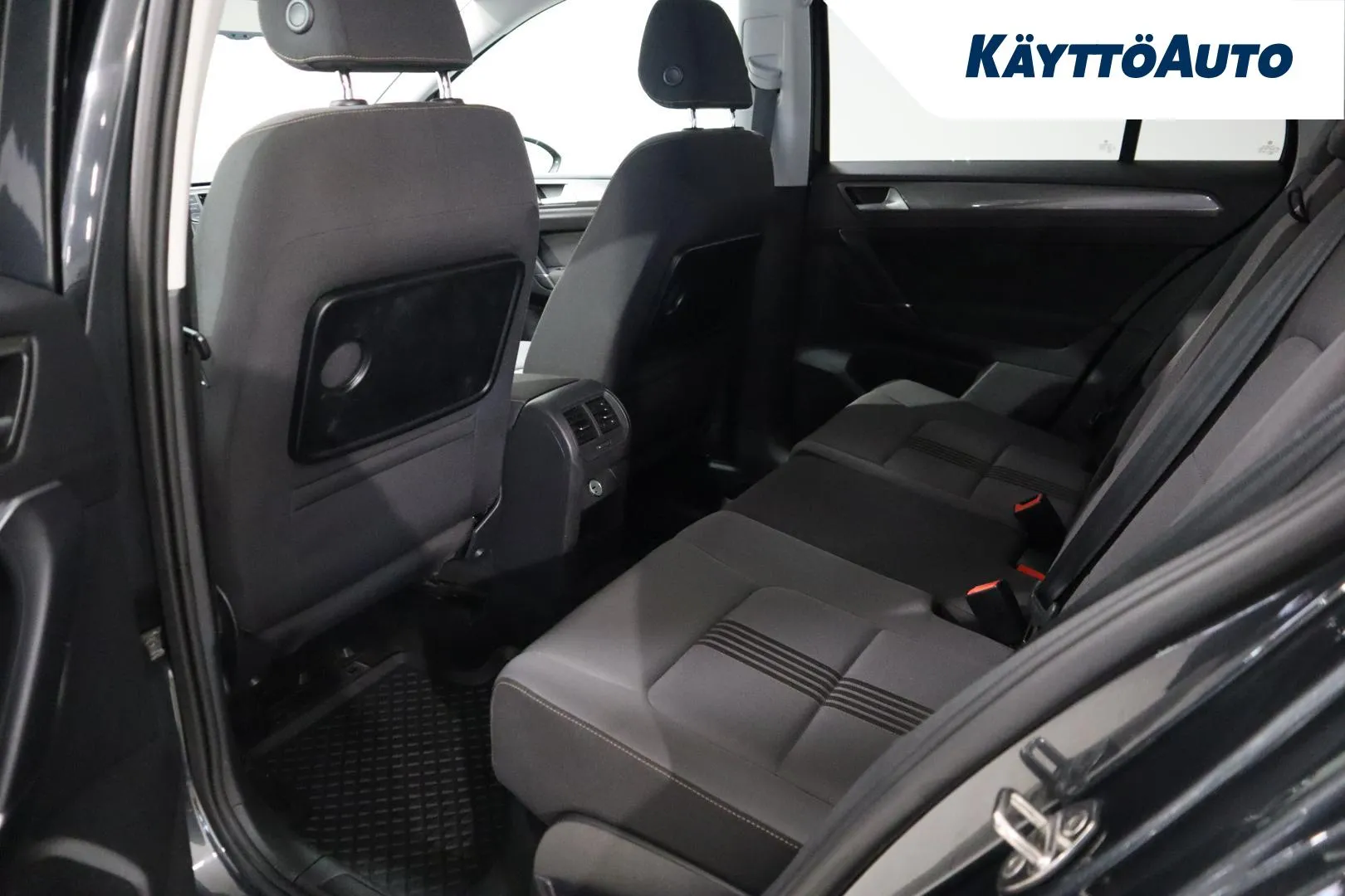 VOLKSWAGEN Golf Sportsvan KSB-635 carousel image