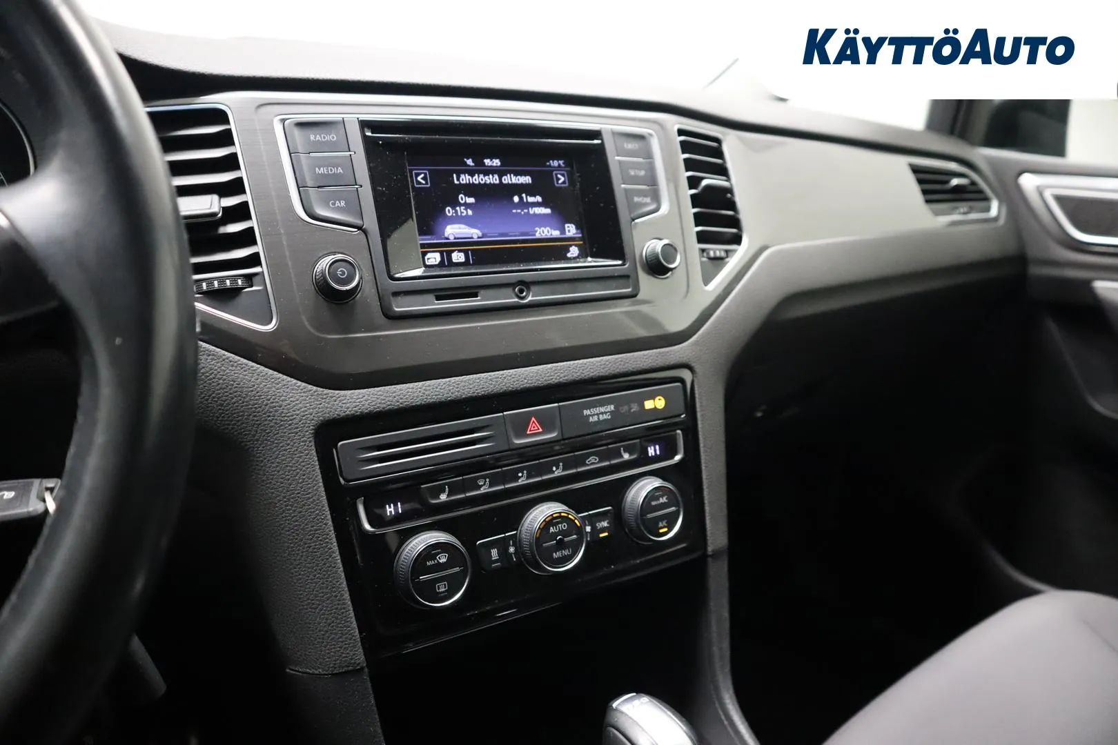 VOLKSWAGEN Golf Sportsvan KSB-635 carousel image