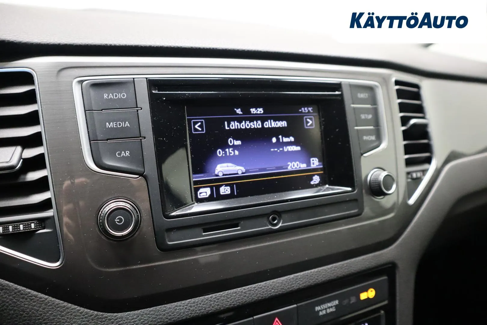 VOLKSWAGEN Golf Sportsvan KSB-635 carousel image