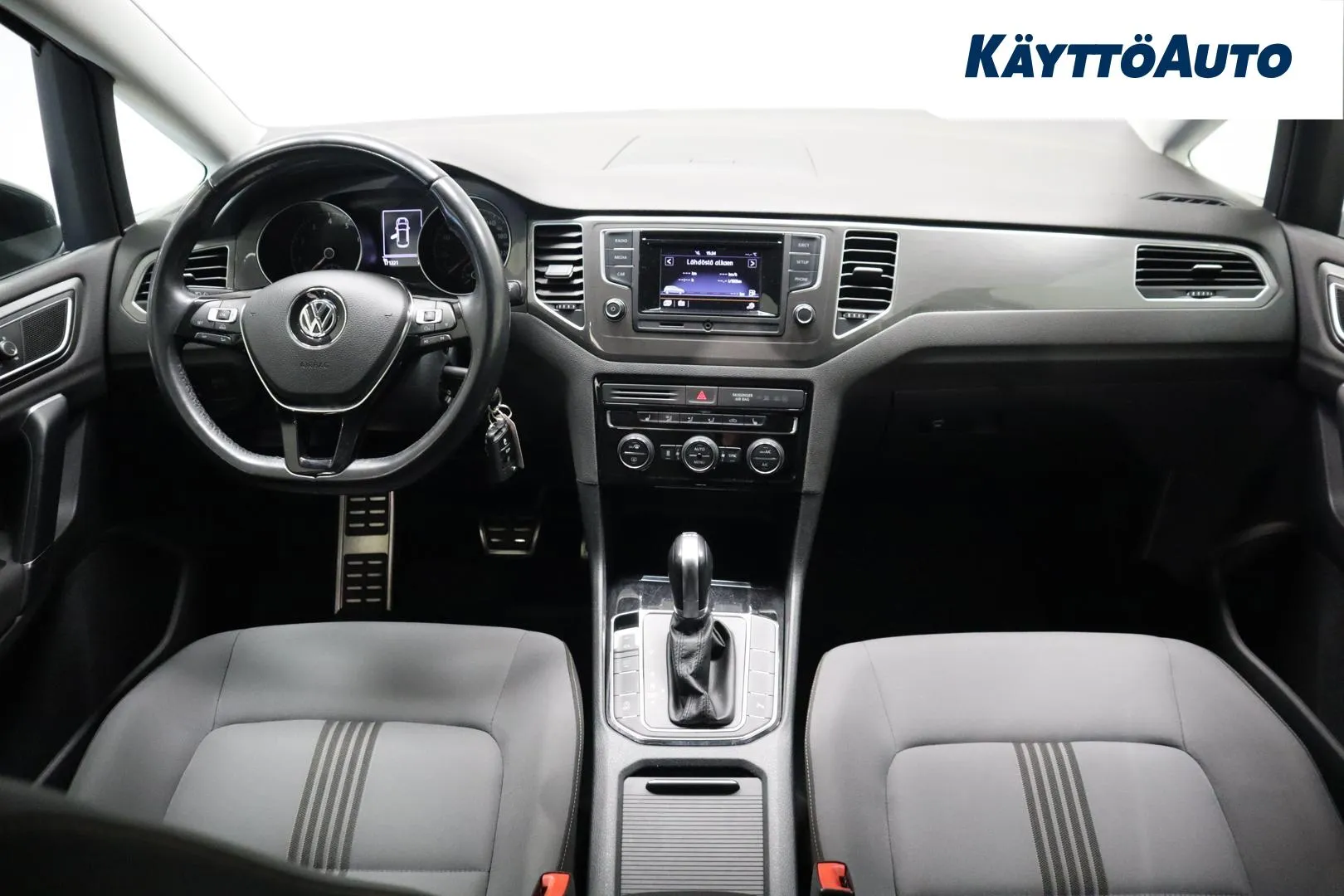 VOLKSWAGEN Golf Sportsvan KSB-635 carousel image