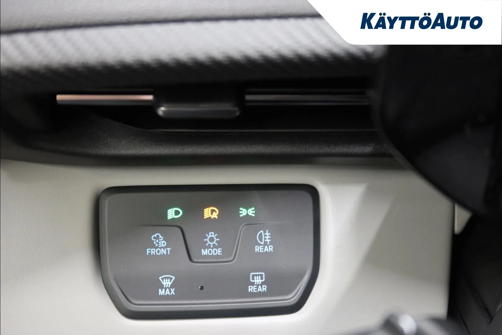 Ford Explorer NOH-429 carousel image