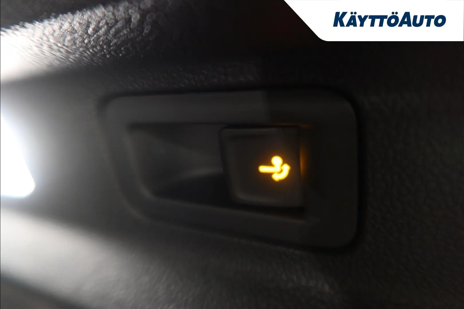 Ford Explorer NOH-429 carousel image