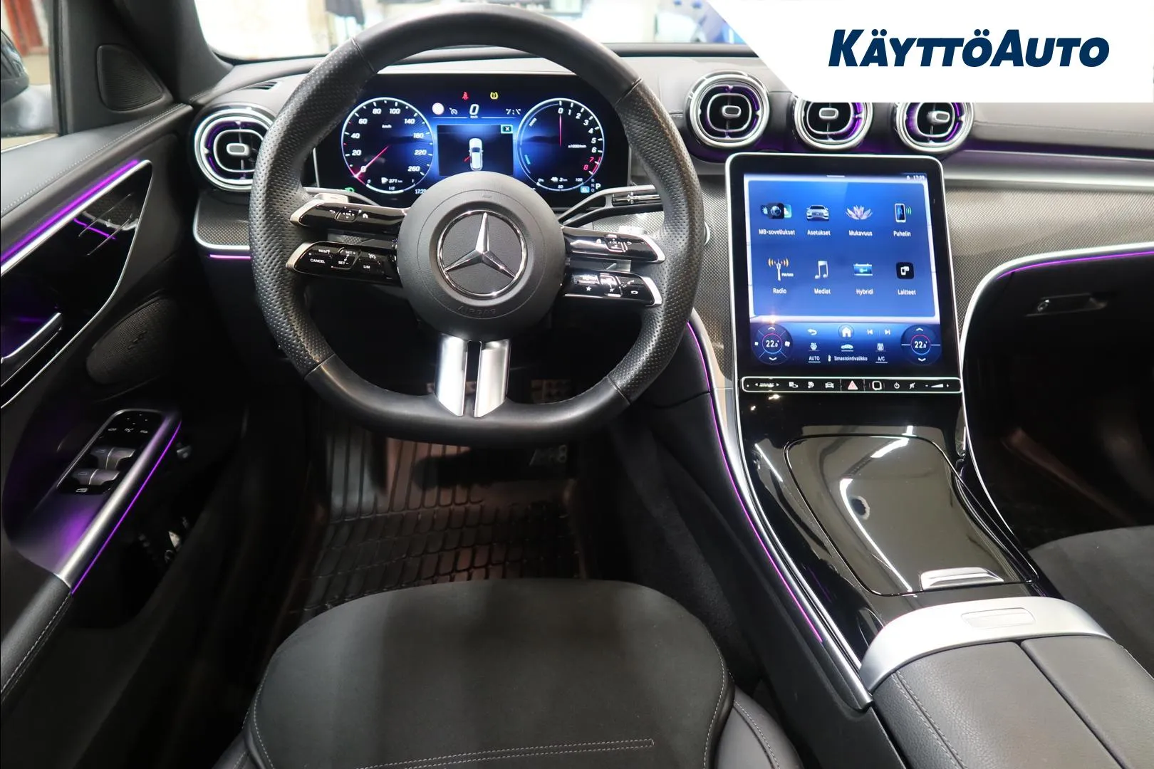 Mercedes-Benz C KUU-267 carousel image