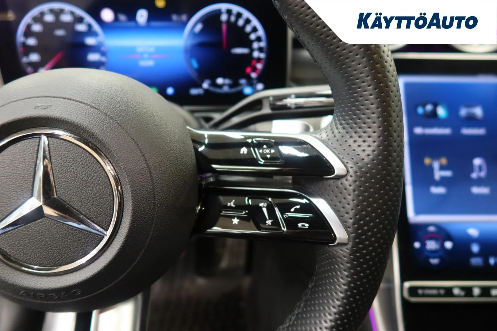 Mercedes-Benz C KUU-267 carousel image