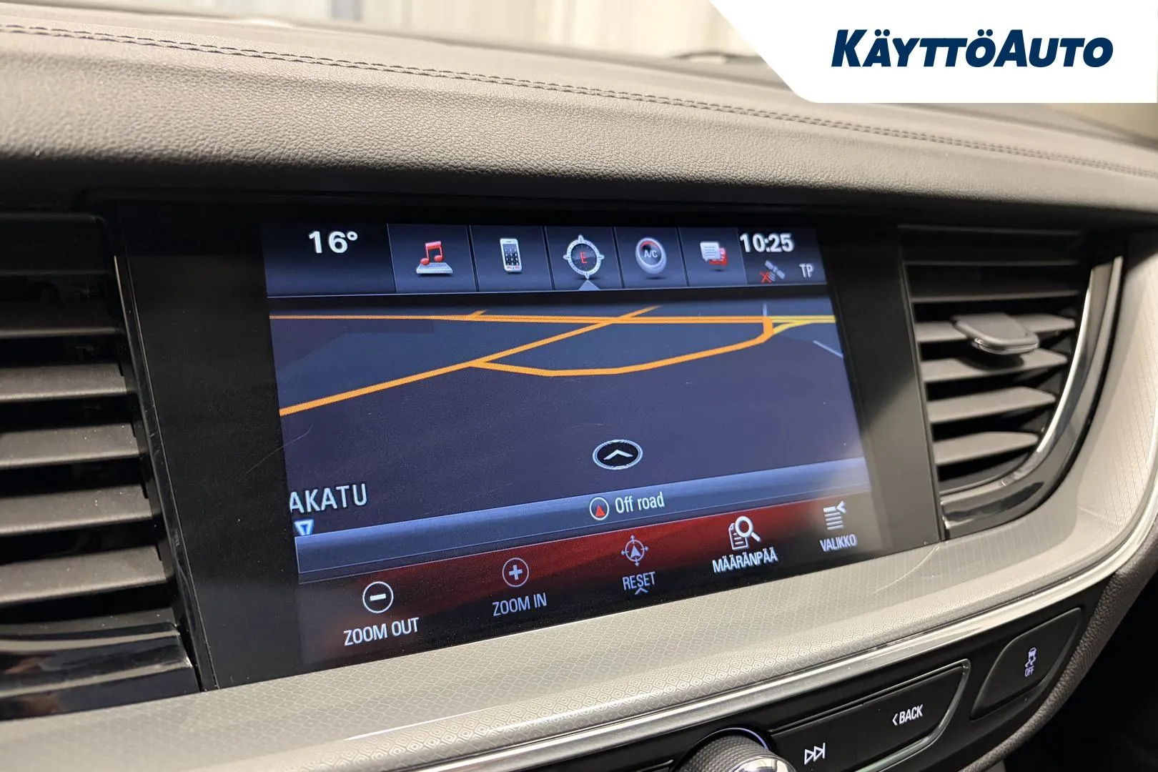 OPEL Insignia ZLN-638 carousel image