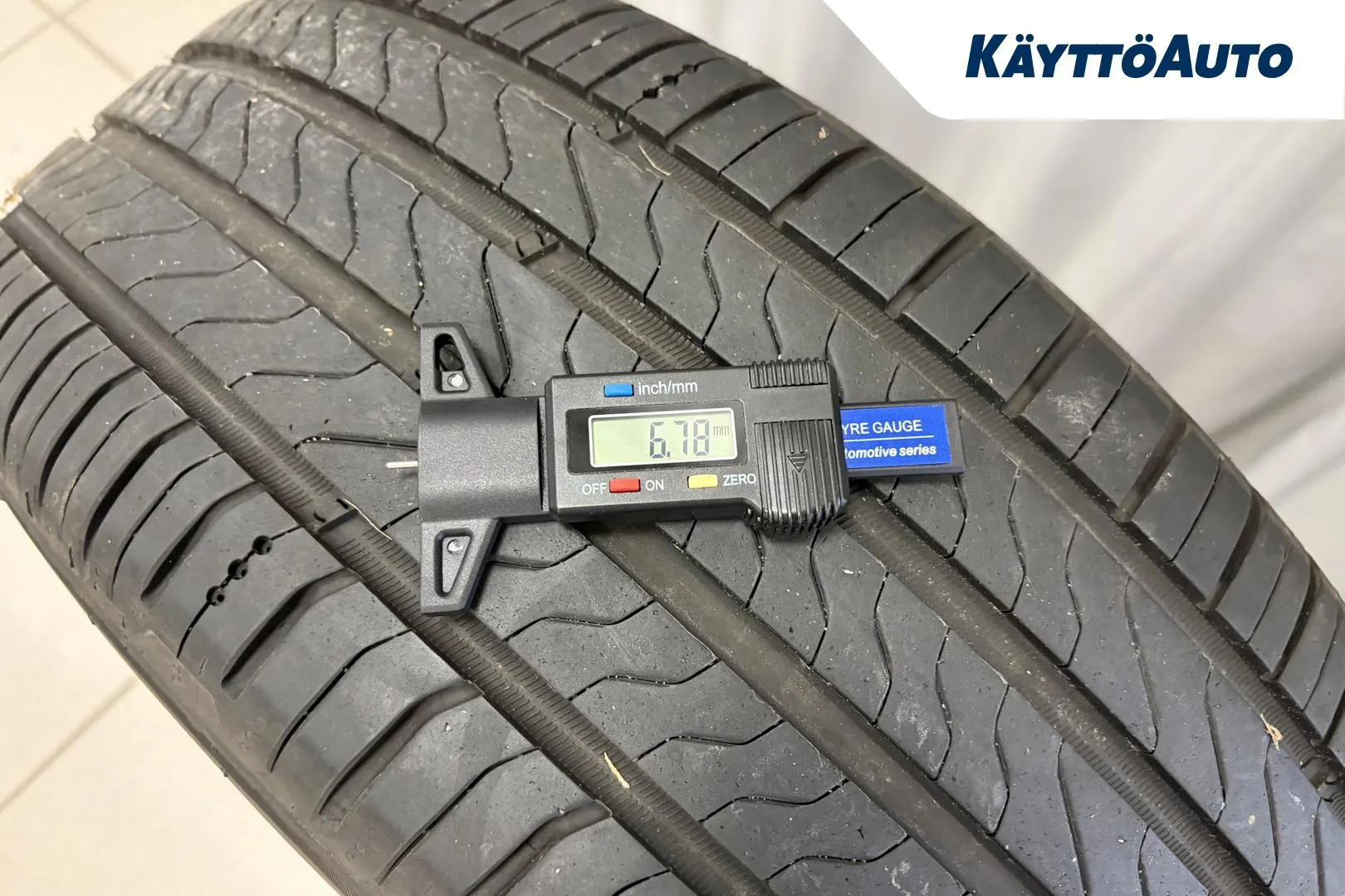 OPEL Insignia ZLN-638 carousel image