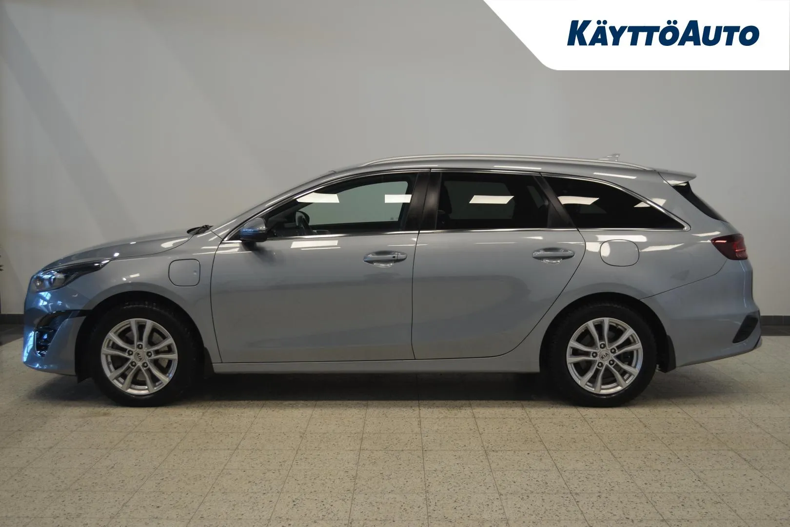 KIA Ceed OZE-414 carousel image
