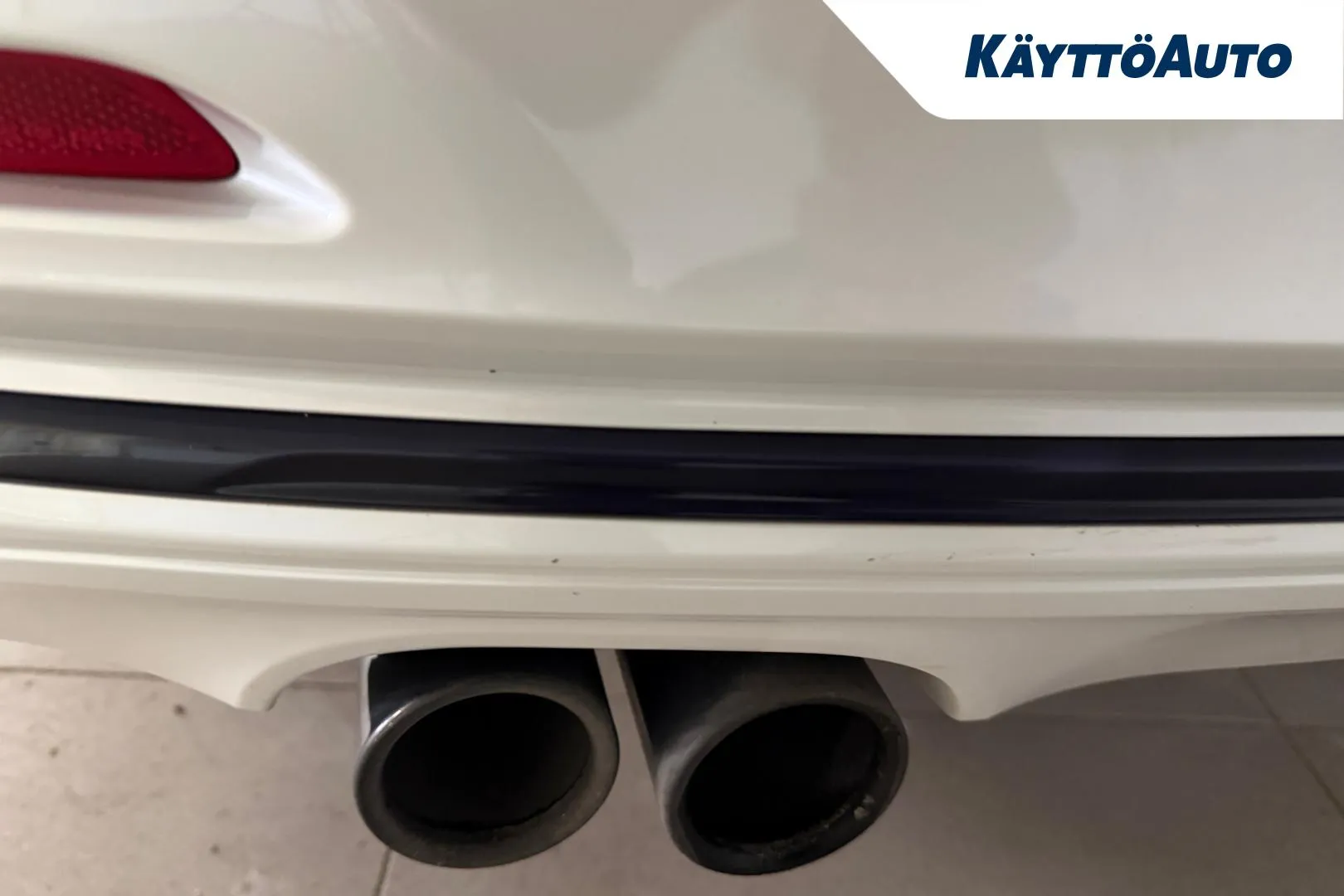 BMW 330e iPerformance GZY-519 carousel image