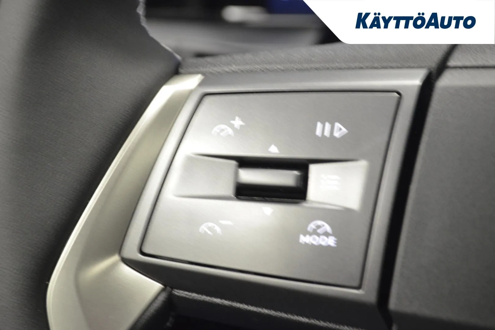 Opel Frontera XTS-653 carousel image