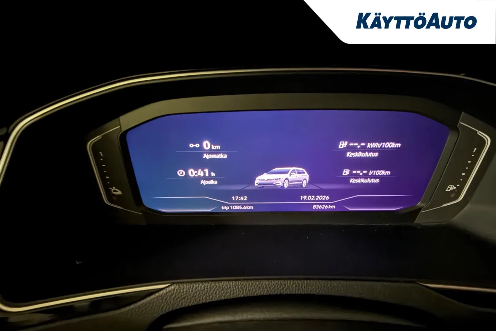 VOLKSWAGEN Passat FOF-670 carousel image