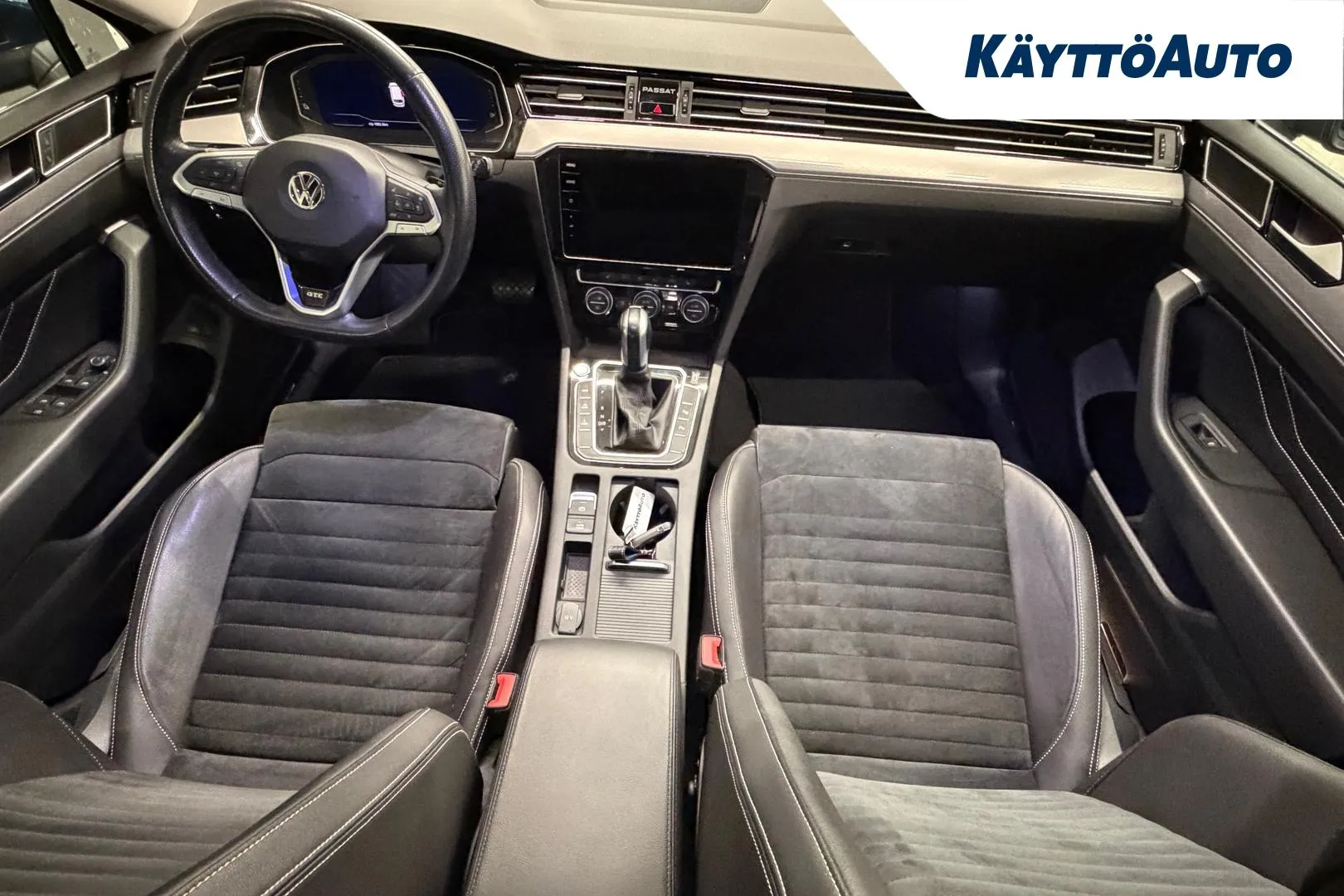 VOLKSWAGEN Passat FOF-670 carousel image