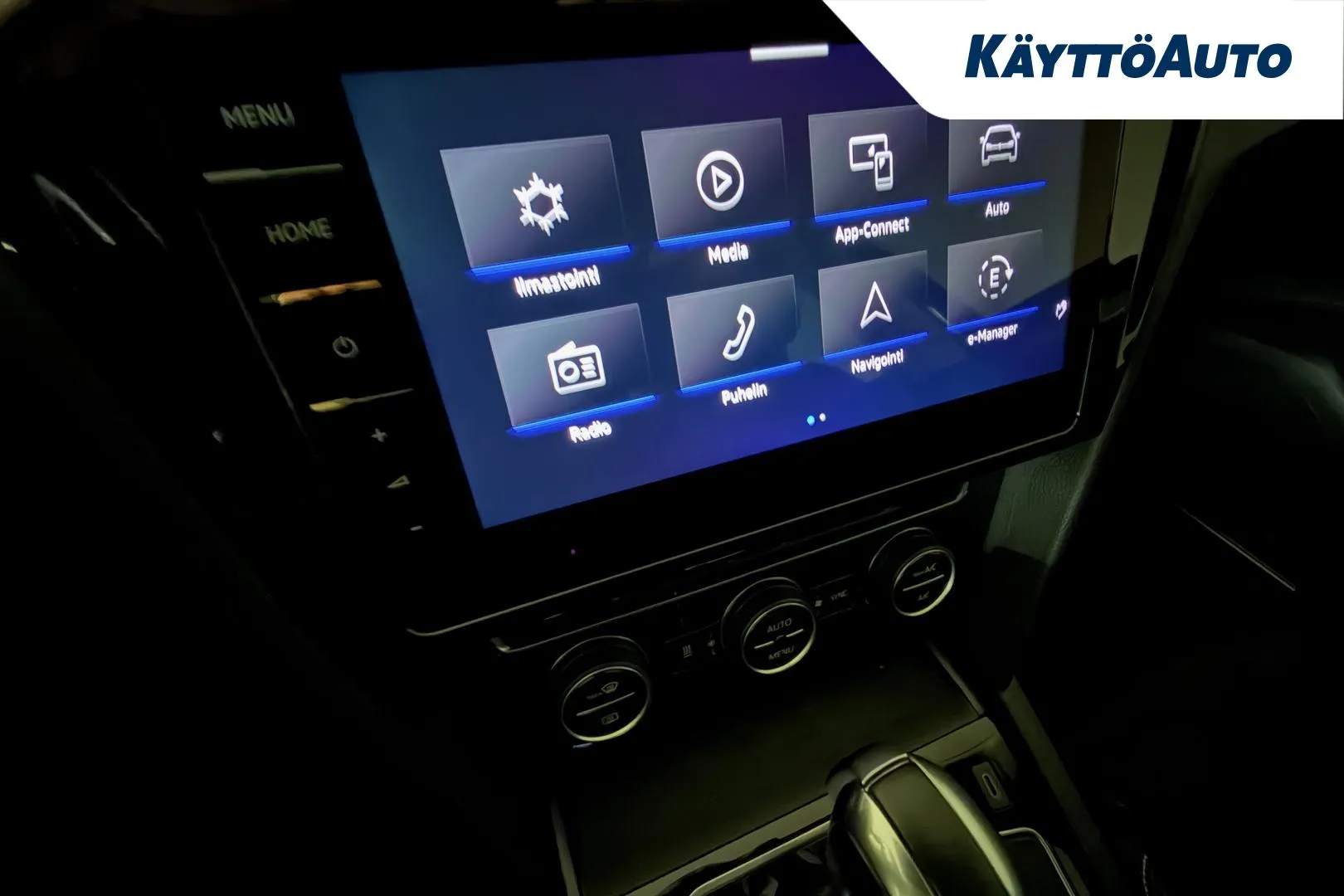 VOLKSWAGEN Passat FOF-670 carousel image