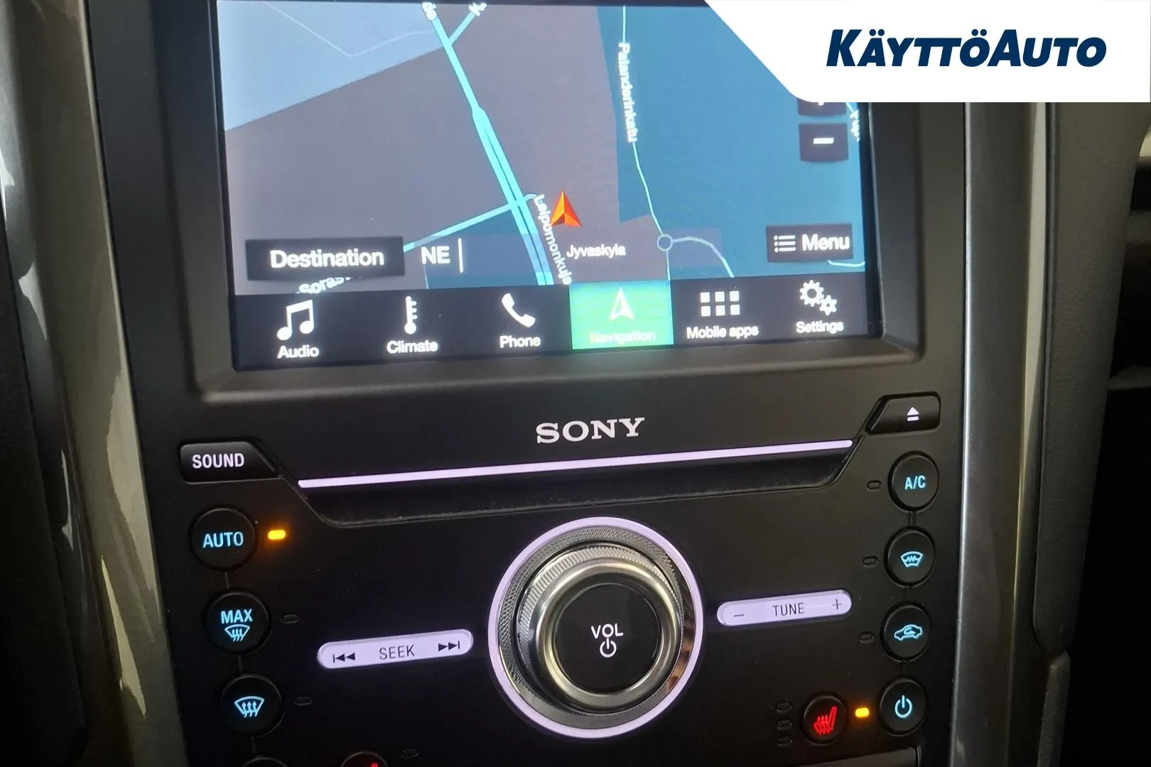 Ford Mondeo YLG-359 carousel image