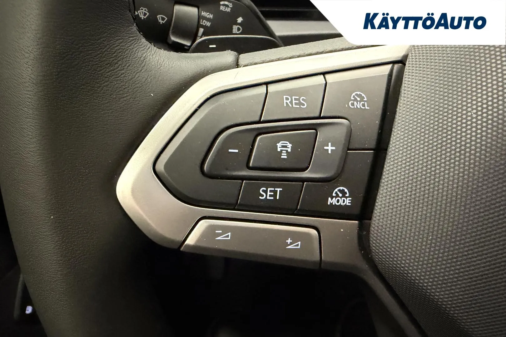 Volkswagen Tiguan RXS-252 carousel image