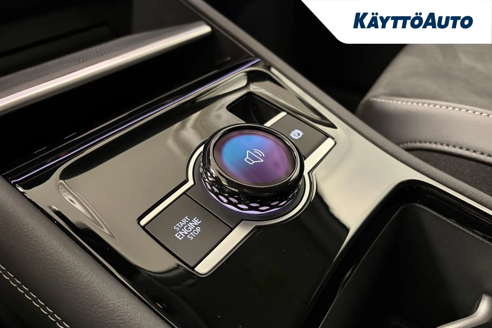 Volkswagen Tiguan RXS-252 carousel image