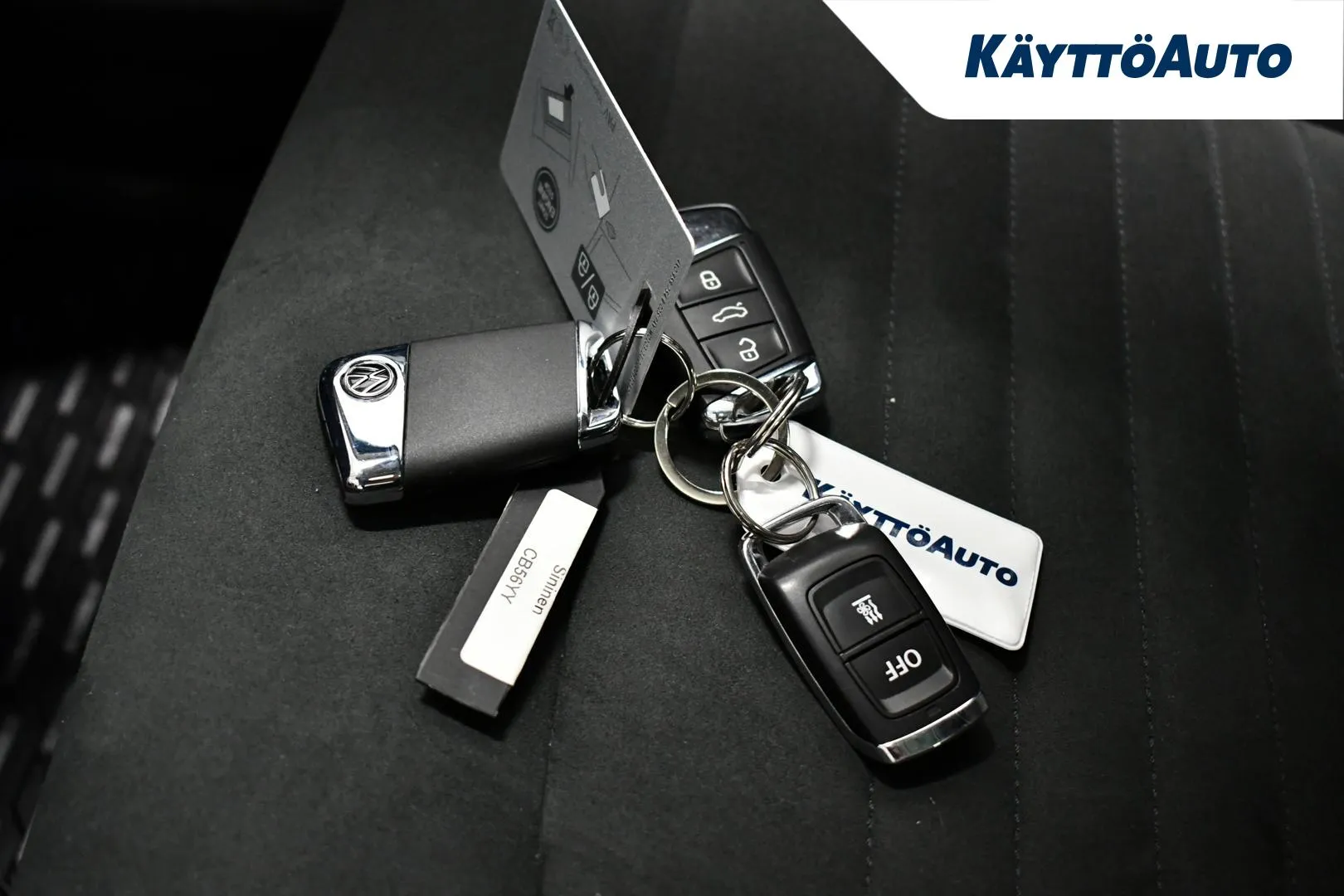 VOLKSWAGEN Passat GZV-511 carousel image