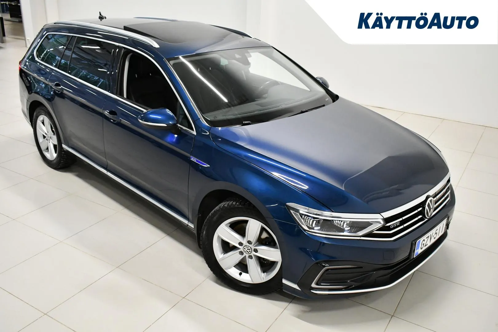 VOLKSWAGEN Passat GZV-511 carousel image
