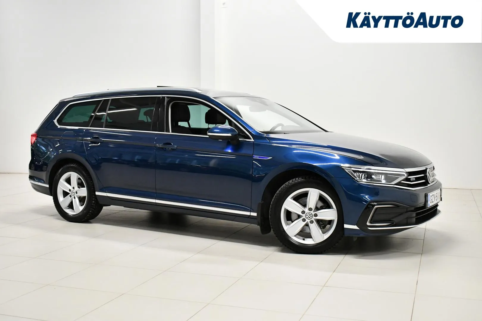 VOLKSWAGEN Passat GZV-511 carousel image