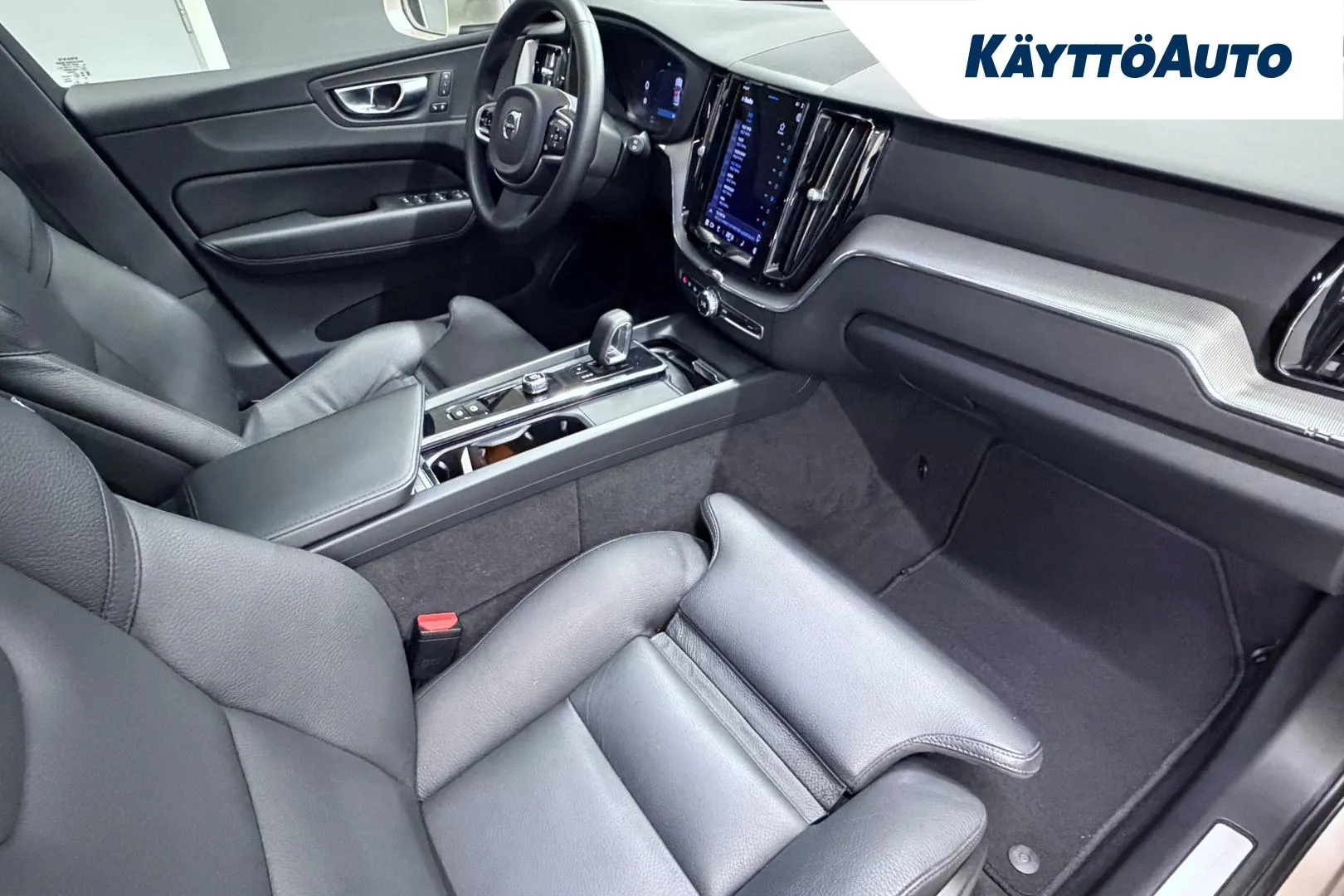 VOLVO XC60 FRH-318 carousel image