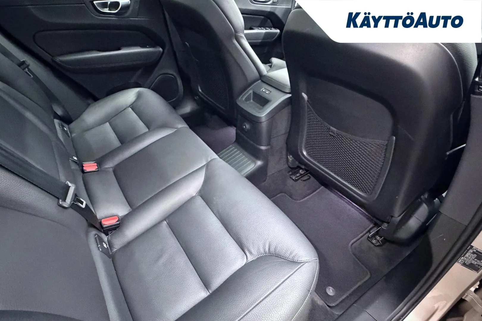 VOLVO XC60 FRH-318 carousel image