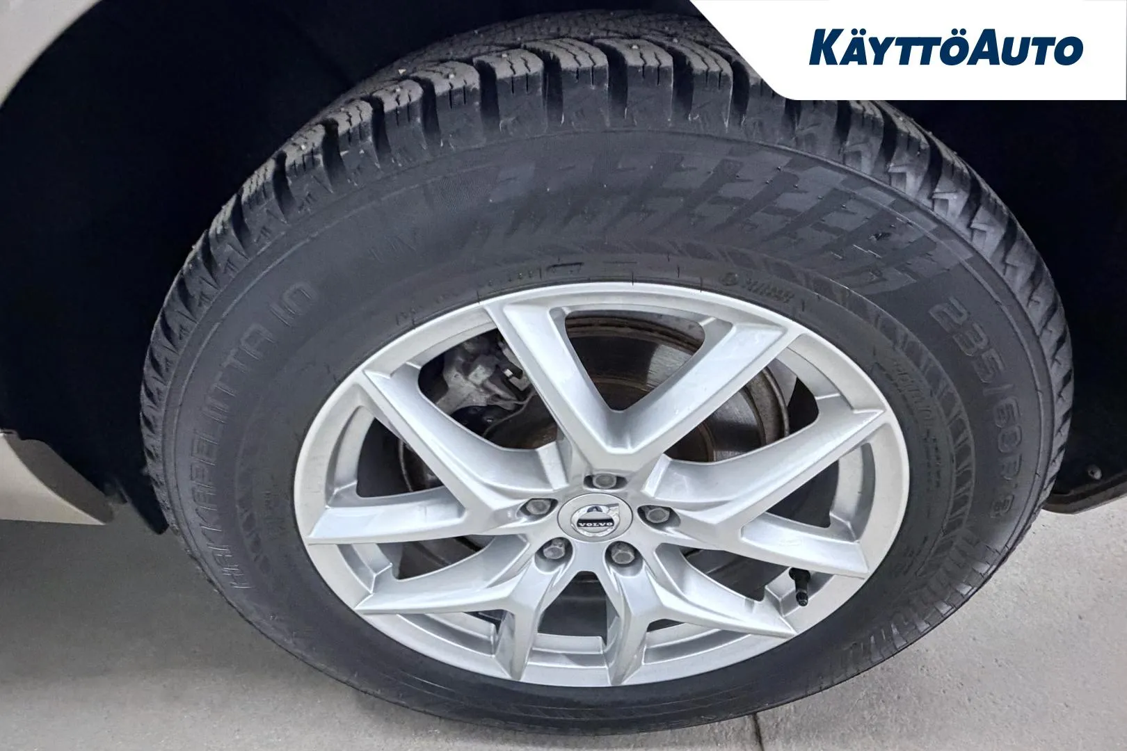 VOLVO XC60 FRH-318 carousel image