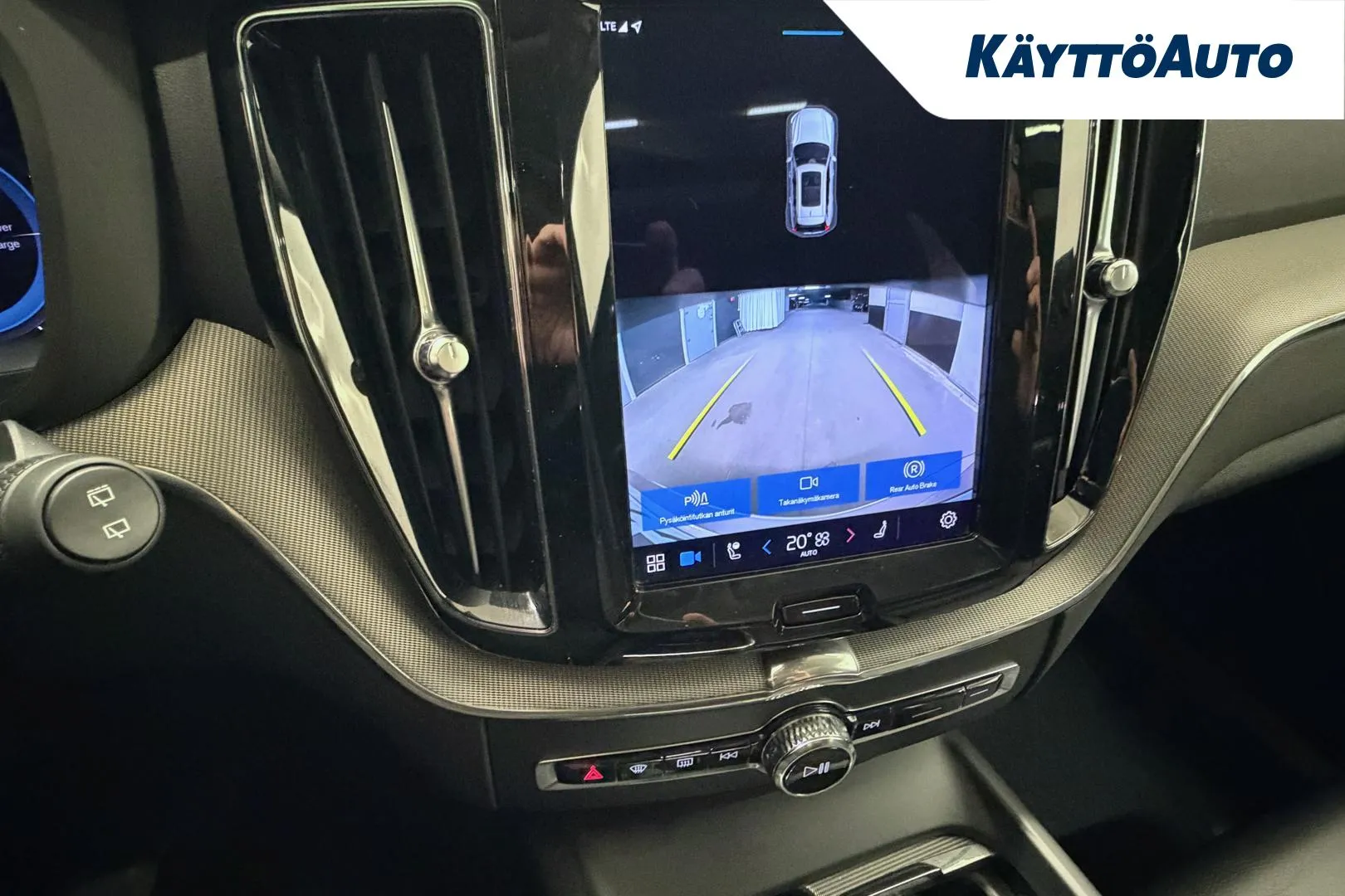 VOLVO XC60 FRH-318 carousel image