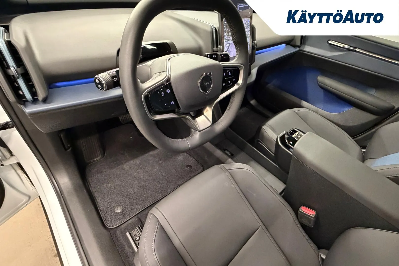 VOLVO EX30 JNO-576 carousel image