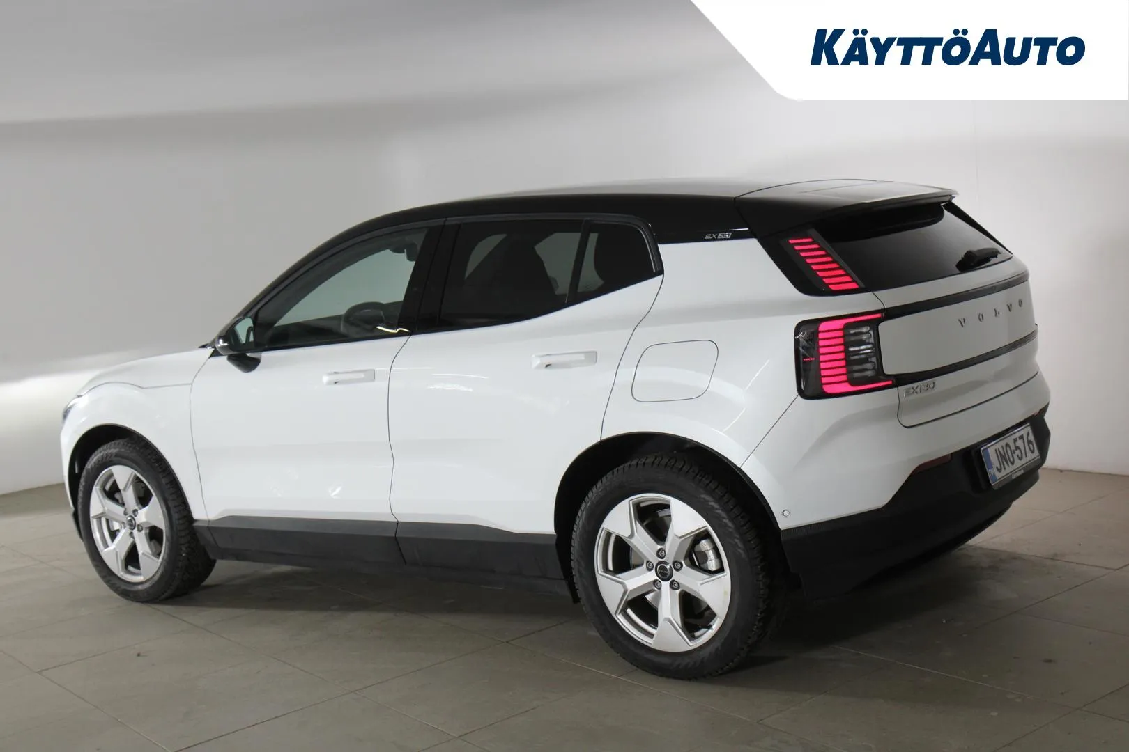 VOLVO EX30 JNO-576 carousel image